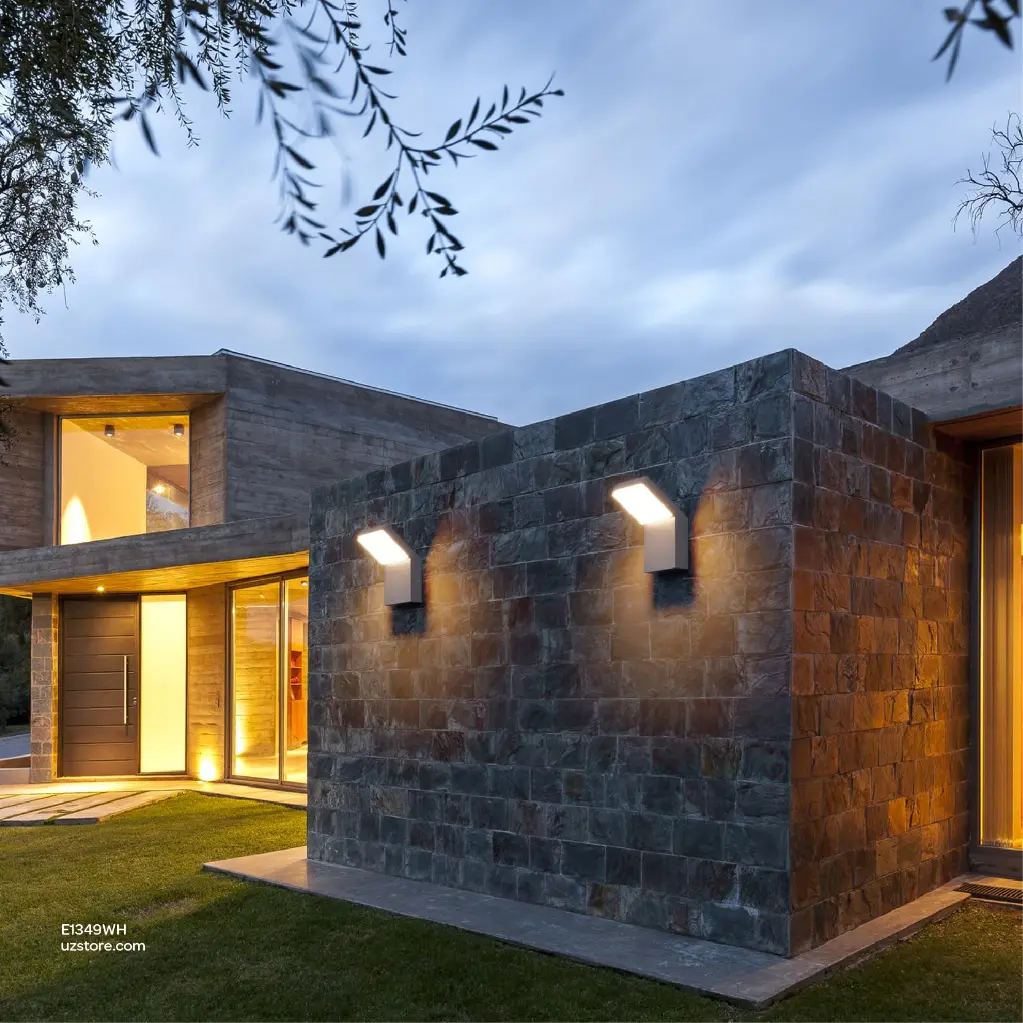 Uzstore Outdoor Wall Light E1349WH-03.webp