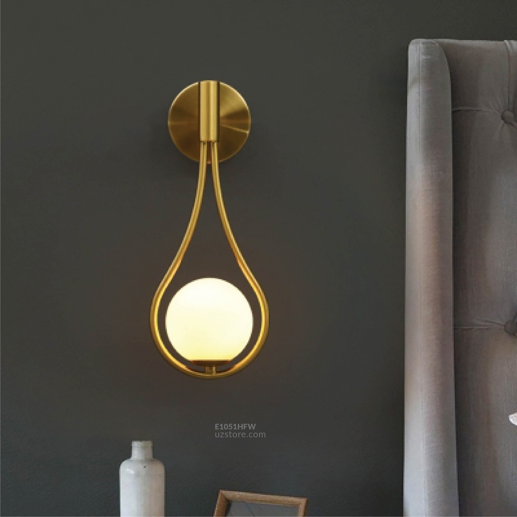 Wall Light E27 MB4001 Gold with a White Ball