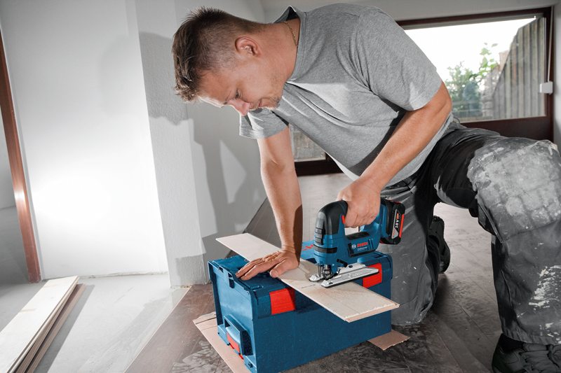 BOSCH - Cordless Jigsaw 18V - GST 18 V-