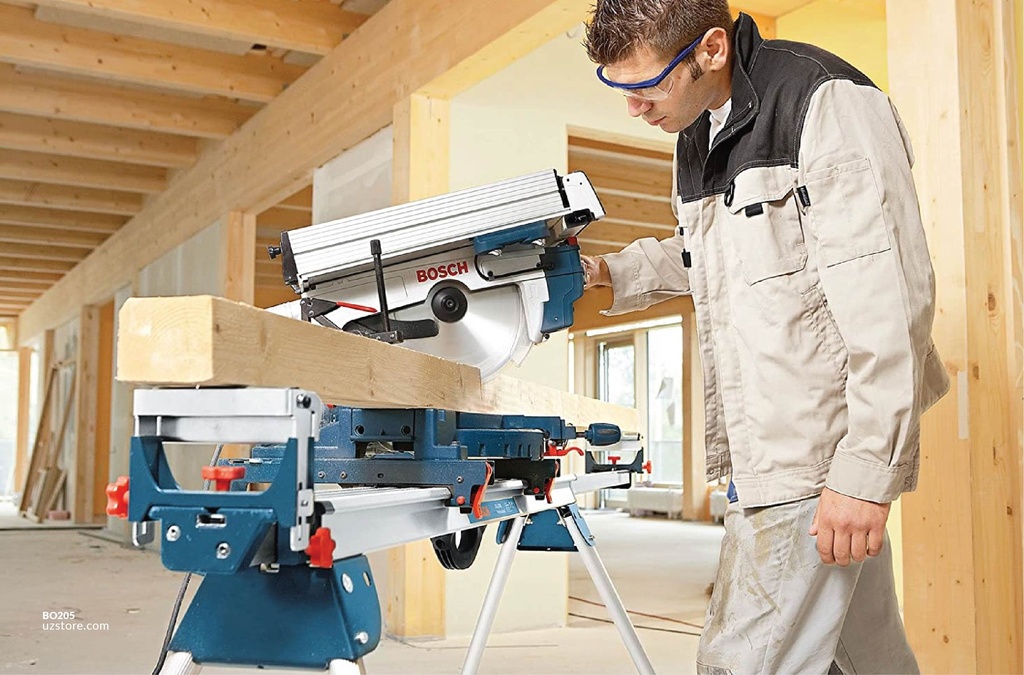 BOSCH -Professional GTM 12 JL 240 V Combination Saw